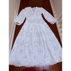 CICI White Floral Lace V-Neck Midi Dress Long Sleeve Bishop Scalloped Hem Size M